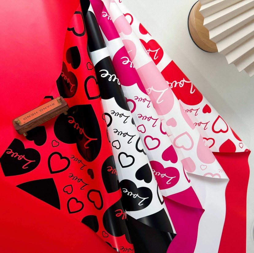 20pcs | Love & Heart Pattern Flower Wrapping Paper | Waterproof Bouquet Wrapping Paper | Floral Gift