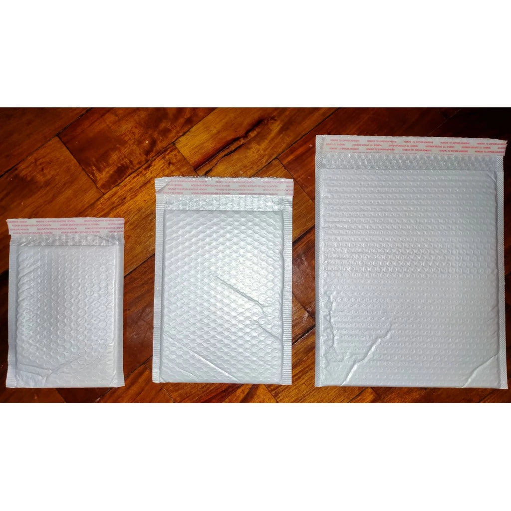 Lightweight Glossy Poly Bubble Mailer/Padded Envelope Shipping Bags Self Seal Shockproof | 1pc