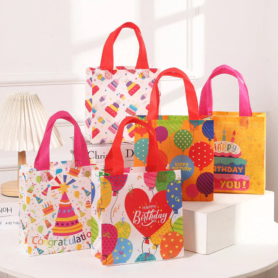 Birthday Party Gift Non-woven Eco Bag Cartoon Laminated Waterproof Handbag